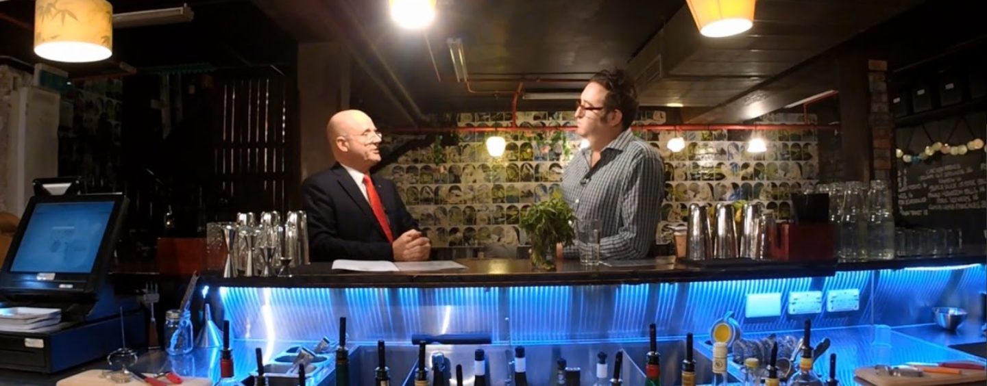 David Leyonhjelm talks red tape at Grasshopper Bar